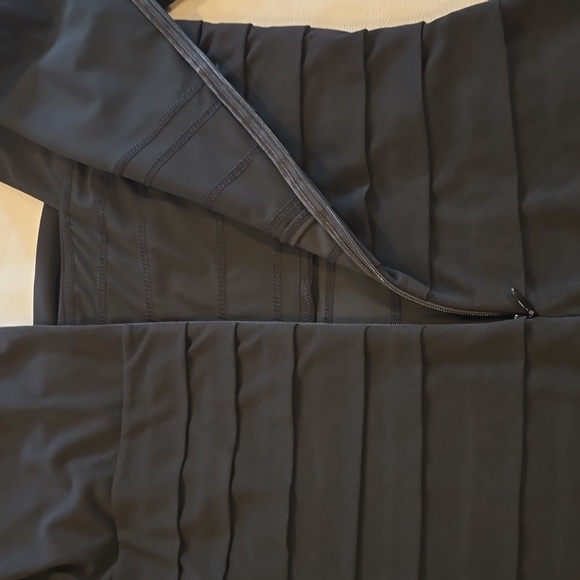 WHBM Black Dress 🖤 - Picture 8 of 9